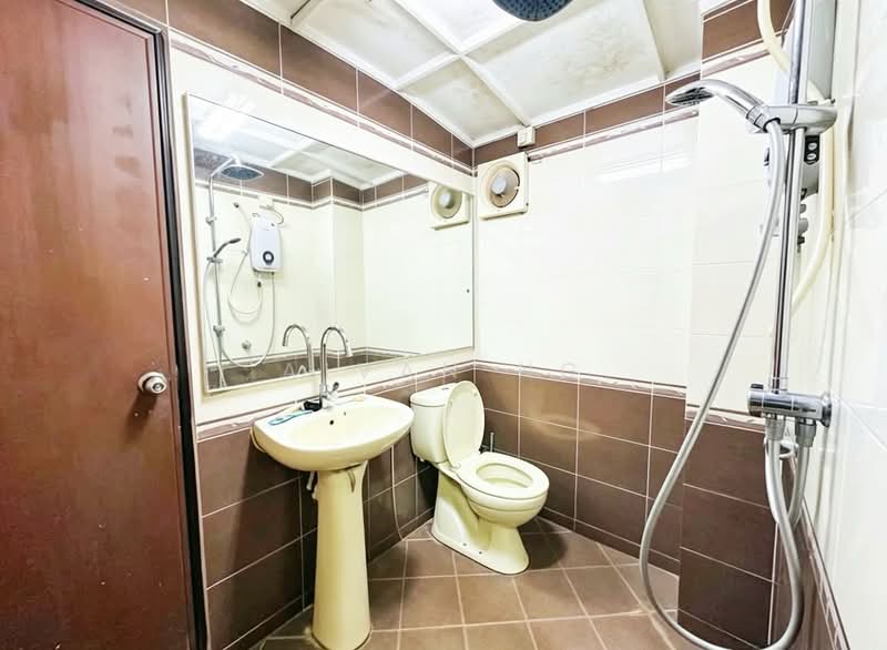 Rumah Teres 2 Tingkat untuk Dijual di Taman Tun Dr Ismail (Kuala Lumpur) - Aivan Ng - Bathroom - PropertyGuru.com.my