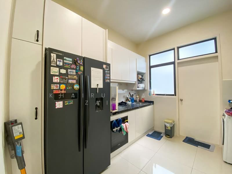 2-storey Terraced House for Sale in Eco Grandeur (Puncak Alam) - Khairul Radzi Zainal - Kitchen - PropertyGuru.com.my
