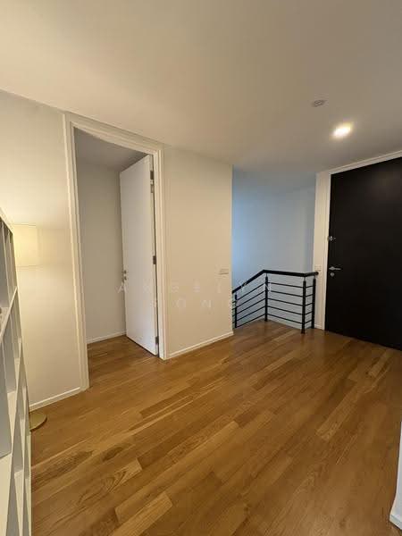 Kediaman Servis untuk Dijual di Arcoris Residences - Angelyn Fong - PropertyGuru.com.my