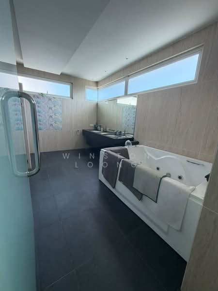Rumah Banglo untuk Disewa di Jade Hills (Kajang) - Winston Loong - Bathroom - PropertyGuru.com.my