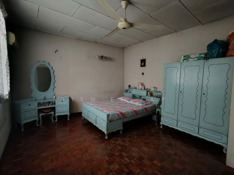Rumah Teres 2 Tingkat untuk Dijual di Taman Bukit Maluri (Kepong) - Tien Ee Yap - Bedroom - PropertyGuru.com.my