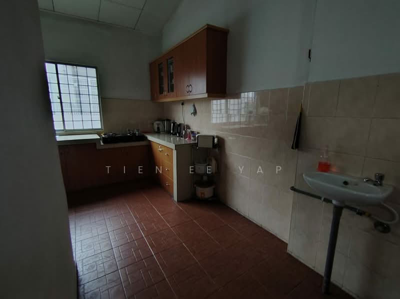 Rumah Teres 2 Tingkat untuk Dijual di Taman Bukit Maluri (Kepong) - Tien Ee Yap - Kitchen - PropertyGuru.com.my