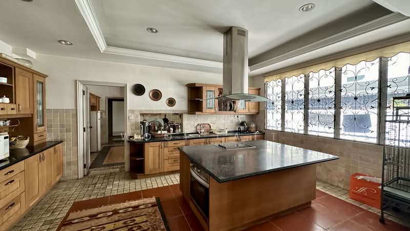 Rumah Banglo untuk Dijual di Bangsar (Kuala Lumpur) - Wooi Tatt - Kitchen - PropertyGuru.com.my