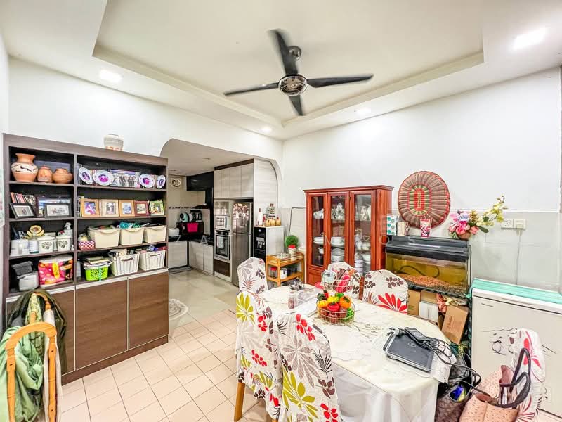 2-storey Terraced House for Sale in Taman Pelangi Semenyih (Semenyih) - Izzat Zamros - PropertyGuru.com.my