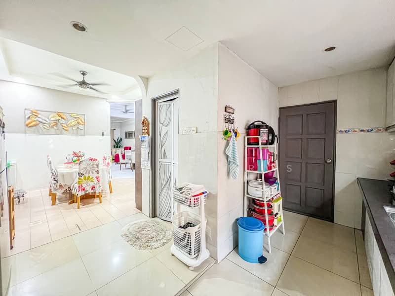 2-storey Terraced House for Sale in Taman Pelangi Semenyih (Semenyih) - Izzat Zamros - PropertyGuru.com.my