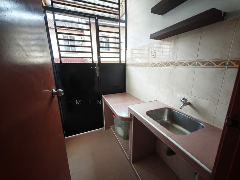 2-storey Terraced House for Sale in Taman Setia Indah (Tebrau) - Min Kong - Kitchen - PropertyGuru.com.my