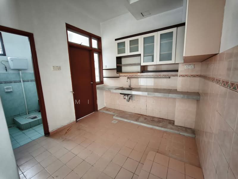 2-storey Terraced House for Sale in Taman Setia Indah (Tebrau) - Min Kong - Kitchen - PropertyGuru.com.my