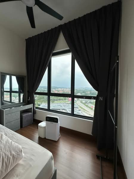 Service Residence for Sale at SUNSURIA FORUM SERVICED APARTMENT - Jaslyn Tan - Bedroom - PropertyGuru.com.my