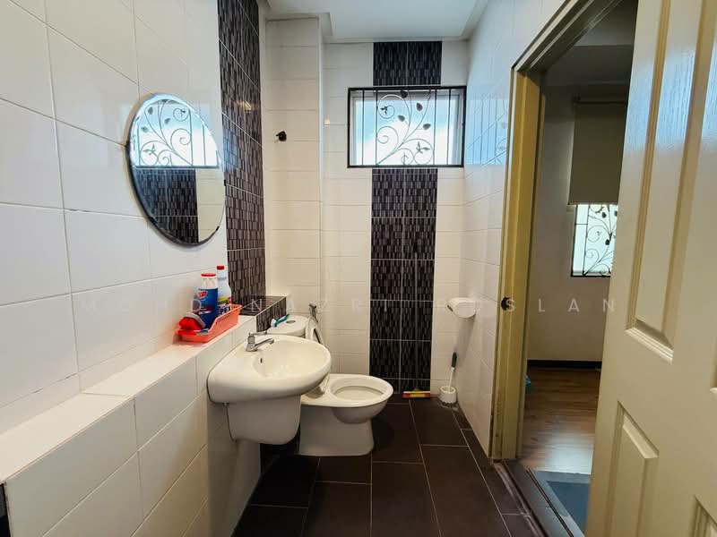 Semi-Detached House for Sale in Bandar Seri Putra (Bangi) - Mohd Nazri Roslan - PropertyGuru.com.my