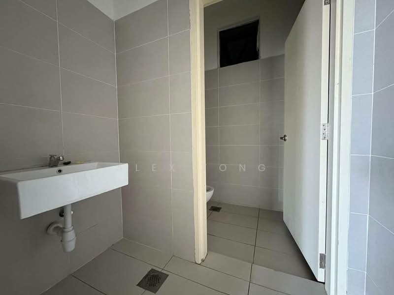 Shop for Rent in Bukit Jelutong (Shah Alam) - Alex Tong - PropertyGuru.com.my