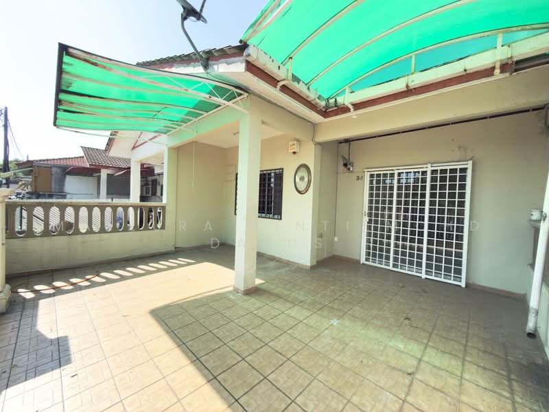 Rumah Teres 1 Tingkat untuk Dijual di Bandar Tasik Kesuma (Beranang) - Maizura binti Mohd Darus - Exterior - PropertyGuru.com.my