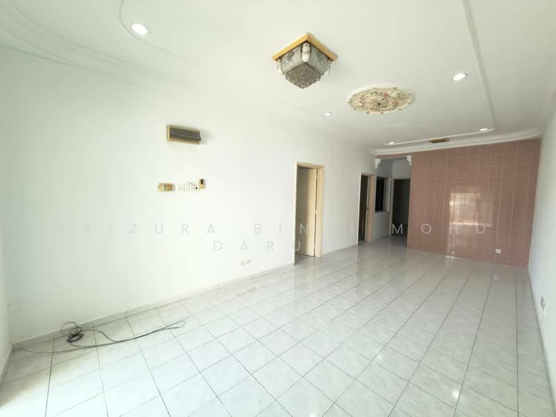 Rumah Teres 1 Tingkat untuk Dijual di Bandar Tasik Kesuma (Beranang) - Maizura binti Mohd Darus - Living Room - PropertyGuru.com.my
