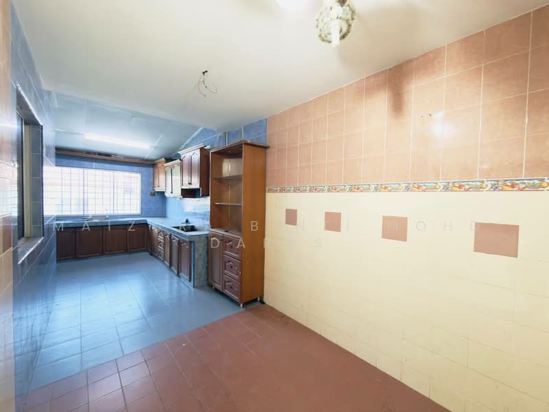 Rumah Teres 1 Tingkat untuk Dijual di Bandar Tasik Kesuma (Beranang) - Maizura binti Mohd Darus - Kitchen - PropertyGuru.com.my
