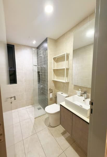 Servis Apartment untuk Disewa di Millerz Square Serviced Residence - Alvin Lee - Bathroom - PropertyGuru.com.my