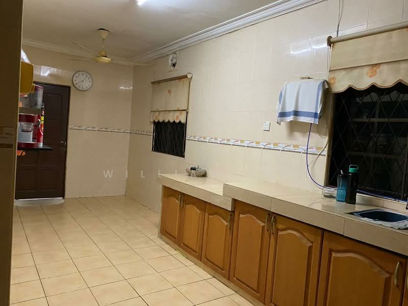 Semi-Detached House for Sale in Country Heights (Kajang) - William Loo - Kitchen - PropertyGuru.com.my