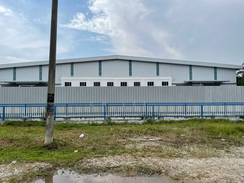 Detached Factory for Sale in Kampung Teluk Mengkuang (Telok Panglima Garang) - CH LEE - Exterior - PropertyGuru.com.my