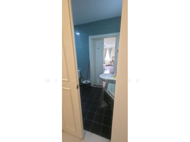 Service Residence for Rent at Holiday Place (D-Villa Residence) - Michelle Lee - Bathroom - PropertyGuru.com.my