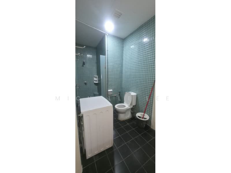 Service Residence for Rent at Holiday Place (D-Villa Residence) - Michelle Lee - Bathroom - PropertyGuru.com.my
