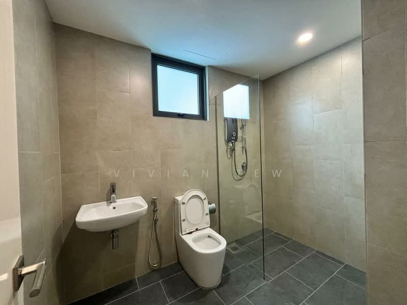 Service Residence for Sale at East Parc @ Manjalara - Vivian Tew - Bathroom - PropertyGuru.com.my
