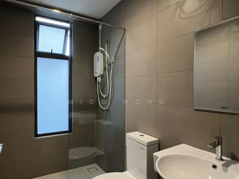 Servis Apartment untuk Disewa di The Era @ Duta North - Mico Wong - Bathroom - PropertyGuru.com.my