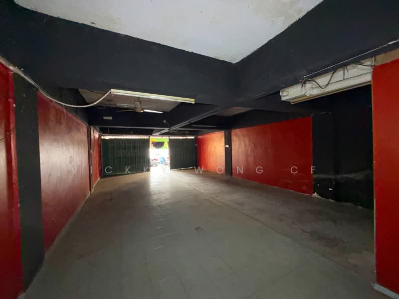 Kedai untuk Disewa di Taman Pandan Mewah (Ampang) - Vickky Wong CF - Entrance - PropertyGuru.com.my