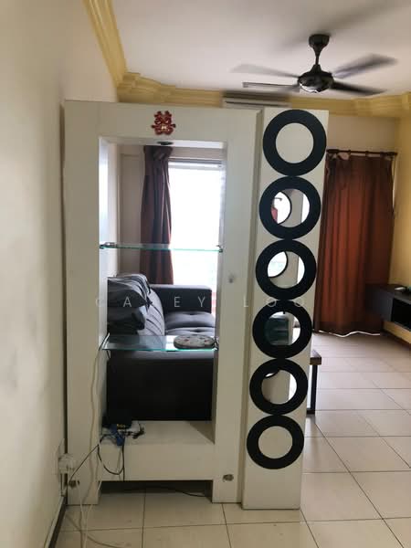 Kondominium untuk Disewa di Beverly 2 - Casey Loo - Living Room - PropertyGuru.com.my