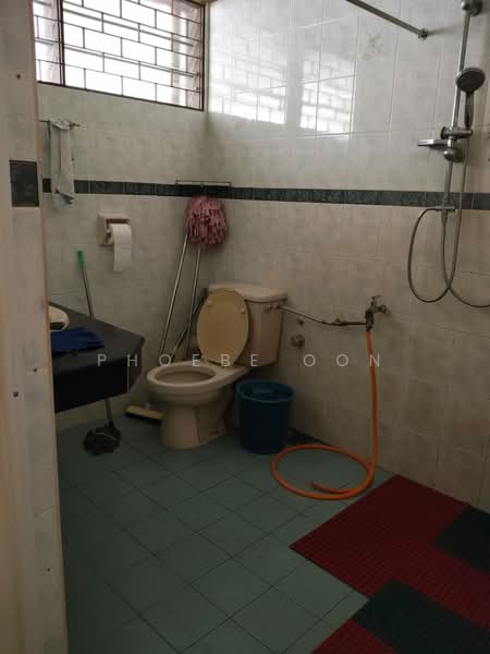 Rumah Teres 2 Tingkat untuk Dijual di Jelutong (Penang) - Phoebe Oon - Bathroom - PropertyGuru.com.my