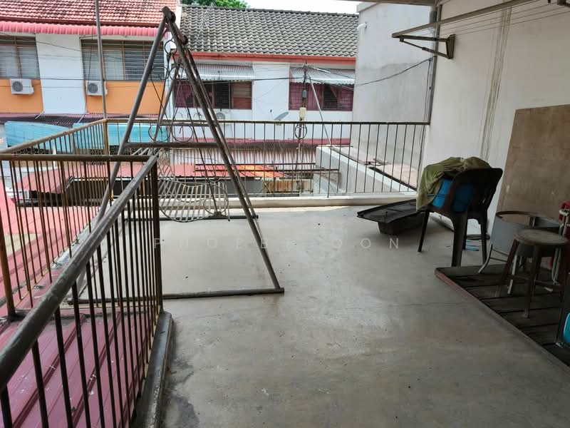 Rumah Teres 2 Tingkat untuk Dijual di Jelutong (Penang) - Phoebe Oon - Balcony - PropertyGuru.com.my