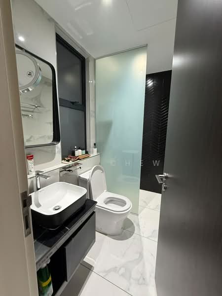 Servis Apartment untuk Dijual di Millerz Square Serviced Residence - Sam Chew - Bathroom - PropertyGuru.com.my