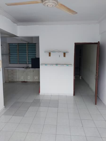 Kondominium untuk Dijual di U Garden Resort Condominium - Edward Lee - Kitchen - PropertyGuru.com.my