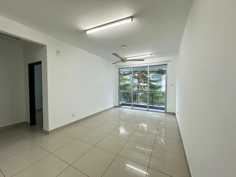 Service Residence for Sale at D'Ambience Residences (Pangsapuri Ikatan Flora) - Yvonne Lim - Living Room - PropertyGuru.com.my