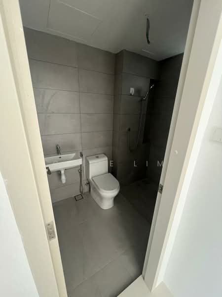 Servis Apartment untuk Dijual di Vivo Executive Apartment - Chloe Lim - Bathroom - PropertyGuru.com.my