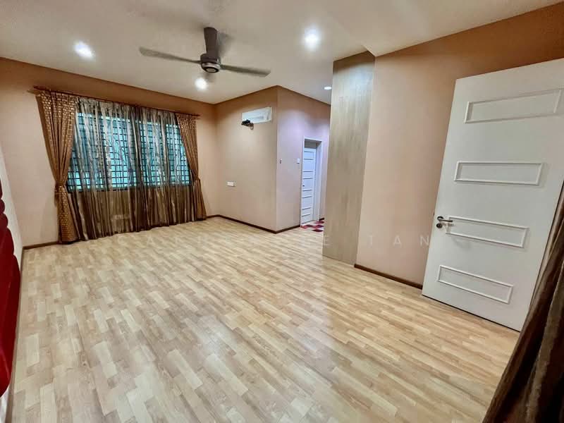 Rumah Teres 2.5 Tingkat untuk Dijual di Putra Heights (Subang Jaya) - Catherine Tan - Living Room - PropertyGuru.com.my