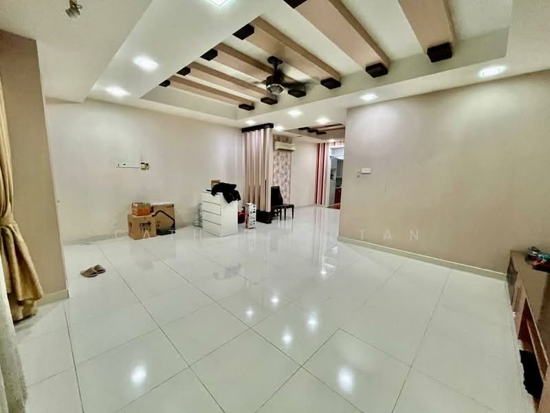 Rumah Teres 2.5 Tingkat untuk Dijual di Putra Heights (Subang Jaya) - Catherine Tan - Living Room - PropertyGuru.com.my
