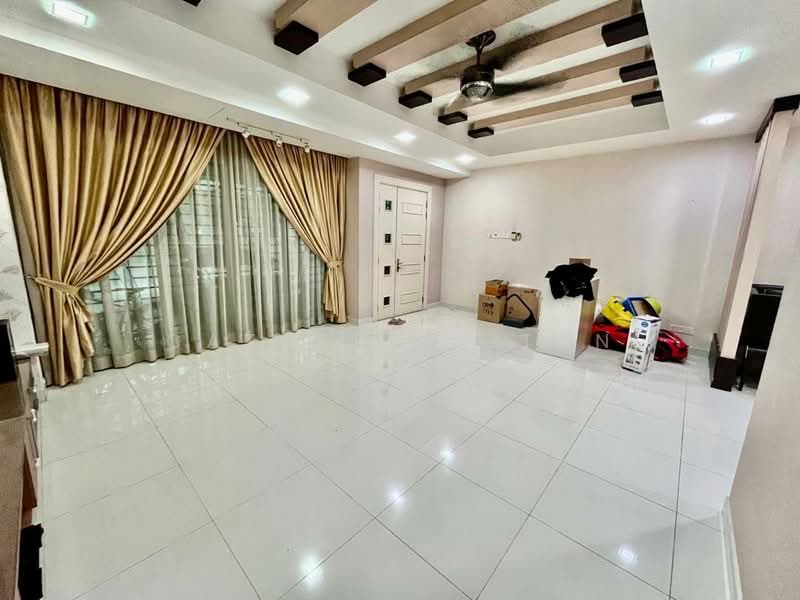 Rumah Teres 2.5 Tingkat untuk Dijual di Putra Heights (Subang Jaya) - Catherine Tan - Living Room - PropertyGuru.com.my