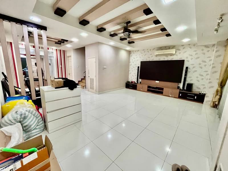Rumah Teres 2.5 Tingkat untuk Dijual di Putra Heights (Subang Jaya) - Catherine Tan - Living Room - PropertyGuru.com.my
