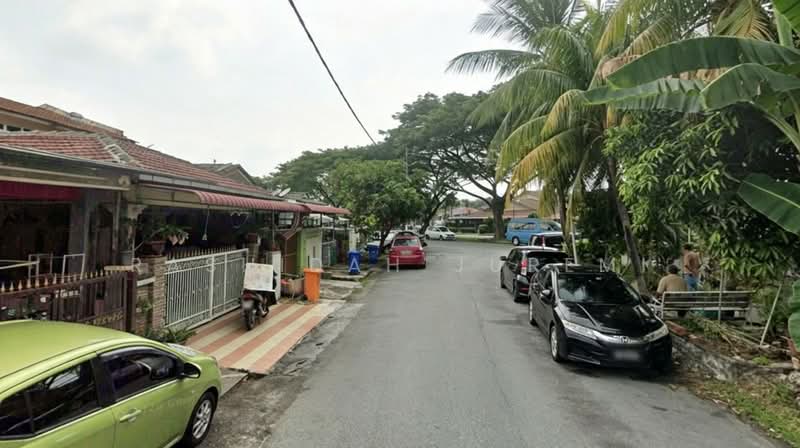 1-storey Terraced House for Sale in Seksyen 28, Taman Alam Megah (Shah Alam) - Rashidah Juremi - Exterior - PropertyGuru.com.my