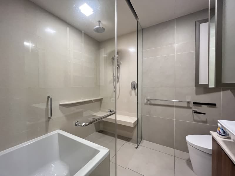 Servis Apartment untuk Disewa di Stonor 3 - EK Chai - Bathroom - PropertyGuru.com.my