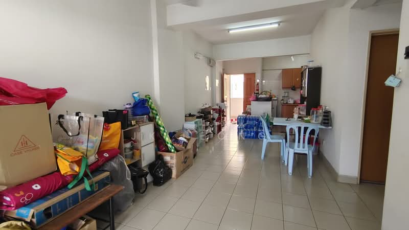 Kondominium untuk Dijual di Desaria Villa - JK Leong - Living Room - PropertyGuru.com.my