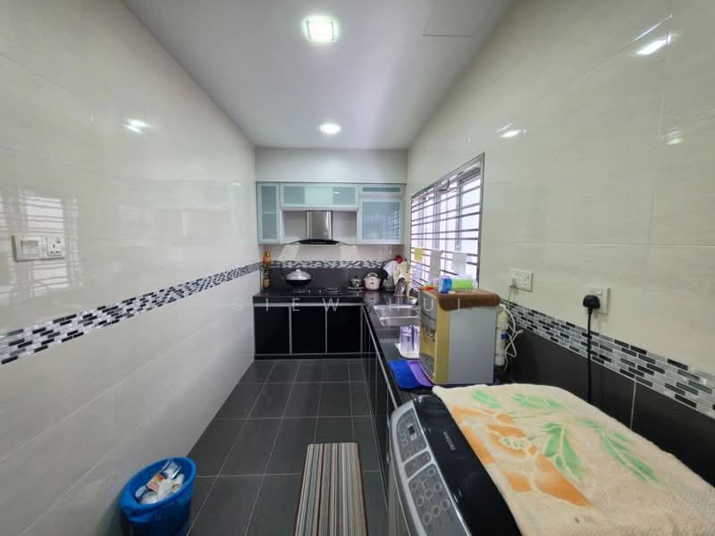 2-storey Terraced House for Sale in Taman Nusa Sentral (Iskandar Puteri (Nusajaya)) - Siew Hui - Kitchen - PropertyGuru.com.my