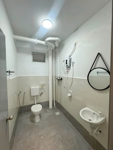 Pangsapuri untuk Disewa di Pangsapuri Pulai Mutiara 3 - Dylan Tan - Bathroom - PropertyGuru.com.my