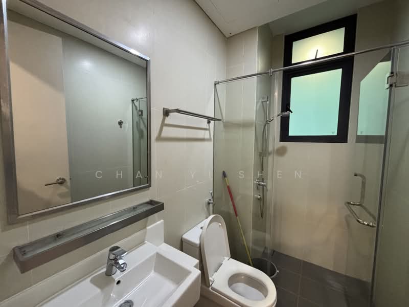 Kondominium untuk Dijual di The LIGHT COLLECTION II - Chan Yi Shen - Bathroom - PropertyGuru.com.my