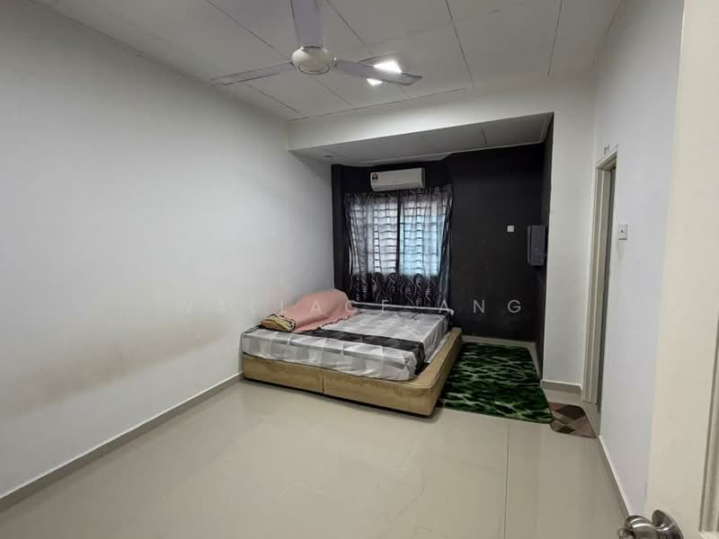 Rumah Teres 2 Tingkat untuk Dijual di Taman Megah Ria (Masai) - Wallace Ang - Bedroom - PropertyGuru.com.my