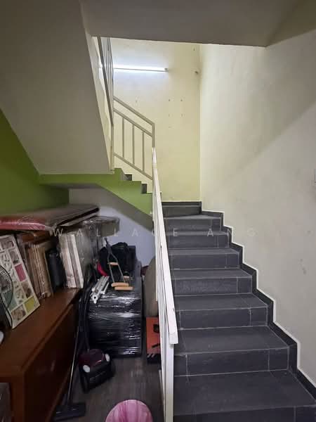 Rumah Teres 2 Tingkat untuk Dijual di Taman Megah Ria (Masai) - Wallace Ang - Corridor - PropertyGuru.com.my