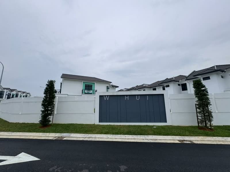 2-storey Terraced House for Sale in Austin (Johor Bahru) - Siew Hui - Exterior - PropertyGuru.com.my