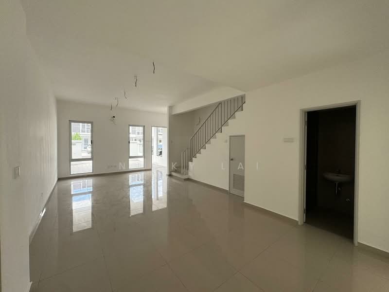 Rumah Teres 2 Tingkat untuk Dijual di Bandar Tasik Puteri (Rawang) - Nicky Lai - Living Room - PropertyGuru.com.my