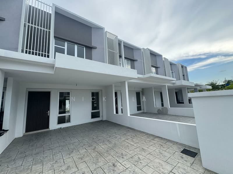 Rumah Teres 2 Tingkat untuk Dijual di Bandar Tasik Puteri (Rawang) - Nicky Lai - Exterior - PropertyGuru.com.my