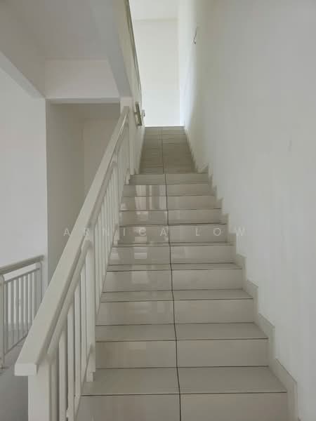 Rumah Bandar untuk Dijual di 16 Sierra (Puchong) - Arnica Low - PropertyGuru.com.my