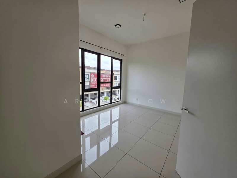 Rumah Bandar untuk Dijual di 16 Sierra (Puchong) - Arnica Low - PropertyGuru.com.my