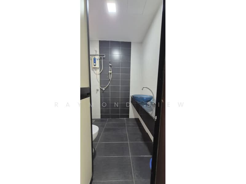 Kondominium untuk Disewa di Armanee - Raymond Siew - Bathroom - PropertyGuru.com.my